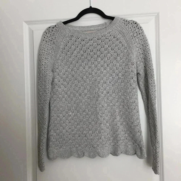 EUC Light Gray Scalloped Hem Sweater - Picture 4 of 4